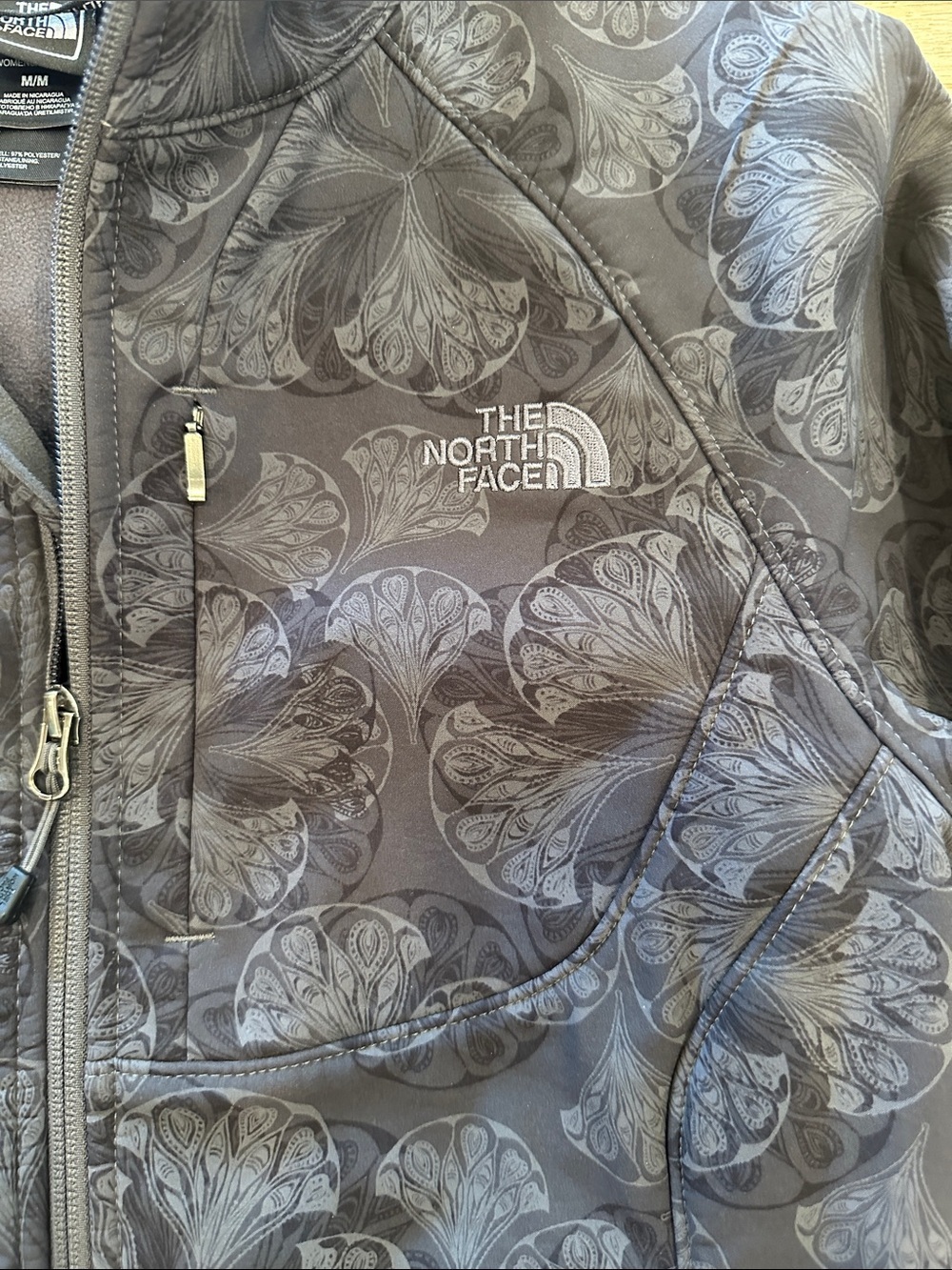 The North Face Women's Black Floral Softshell Jacket - Picture 2 of 10
